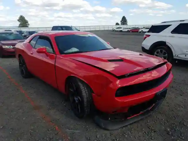 2C3CDZFJ8GH305441 2016 DODGE CHALLENGER R/T SCAT PACK-0