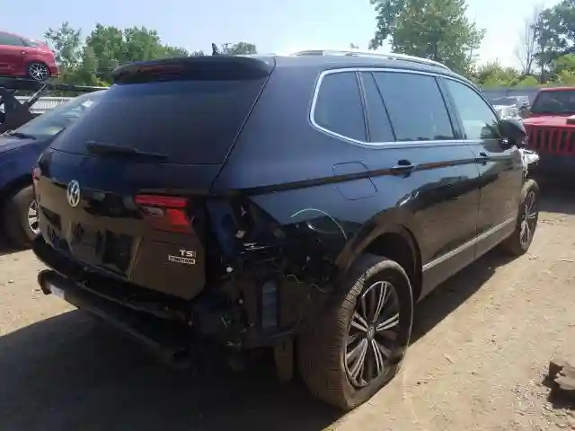 3VV2B7AX5JM174623 2018 VOLKSWAGEN TIGUAN SE-3
