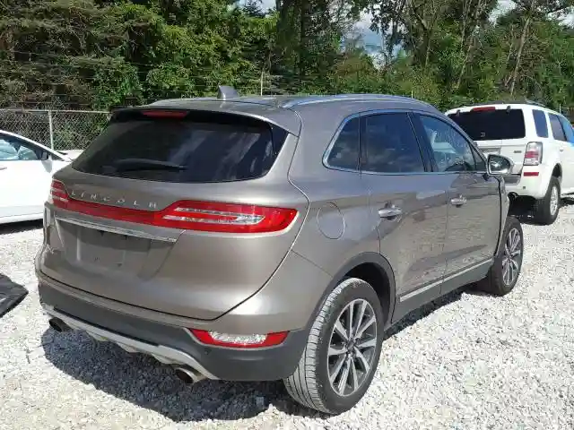 5LMCJ3C95KUL53117 2019 LINCOLN MKC RESERVE-3