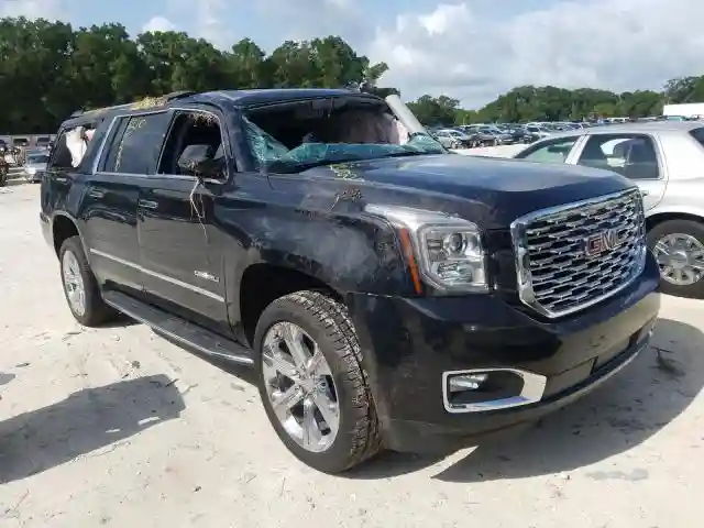 1GKS2HKJ7LR150716 2020 GMC YUKON XL DENALI-0