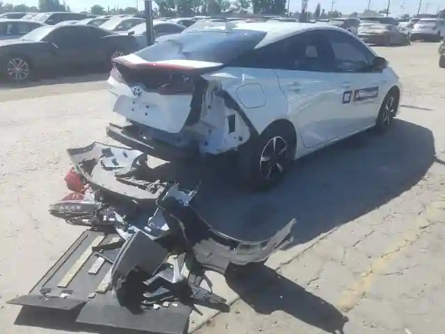 JTDKARFP7H3009528 2017 TOYOTA PRIUS PRIME-3