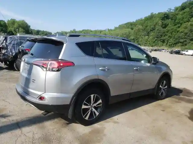 2T3RFREV2JW732805 2018 TOYOTA RAV4 ADVENTURE-3