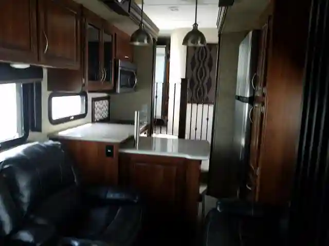 5ZT3ST7FXHG301296 2017 WILDWOOD SPARTAN-4