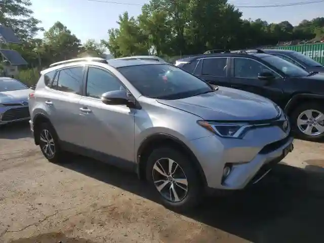 2T3RFREV2JW732805 2018 TOYOTA RAV4 ADVENTURE-0