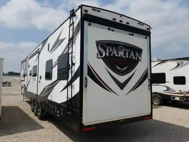5ZT3ST7FXHG301296 2017 WILDWOOD SPARTAN-2