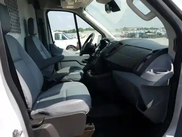 1FTYR3XM9HKA75217 2017 FORD TRANSIT T-250-4