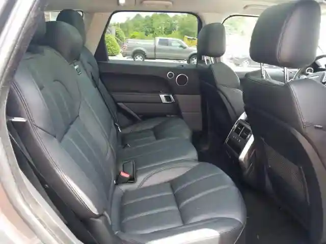 SALWG2FV7HA175395 2017 LAND ROVER RANGE ROVER SPORT SE-5