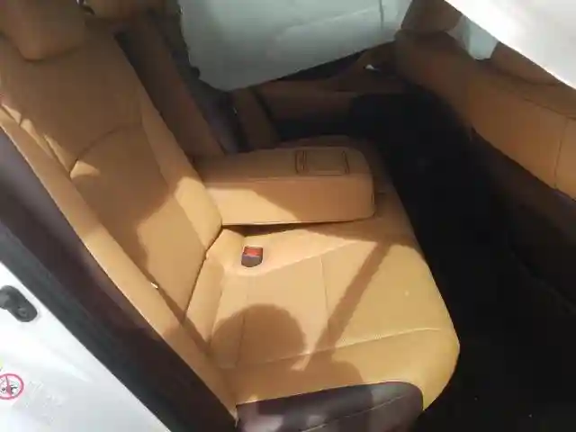 JTHB21B13K2022028 2019 LEXUS ES 300H-5