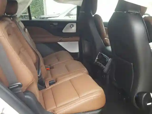 5LM5J7XC1LGL01523 2020 LINCOLN AVIATOR RESERVE-5