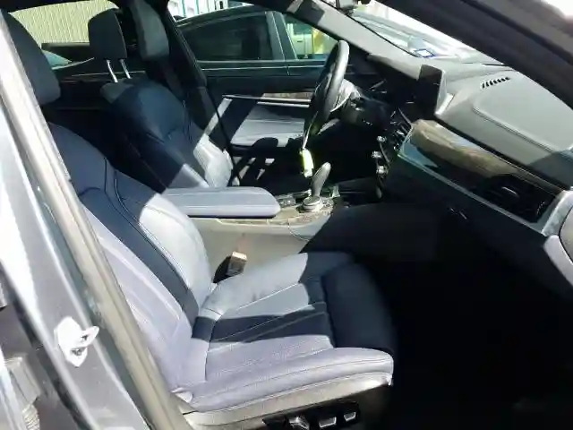 WBAJE5C51KWW35834 2019 BMW 540 I-4
