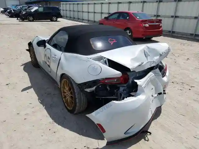 JM1NDAC74K0305335 2019 MAZDA MX-5 MIATA CLUB-2