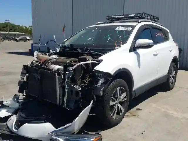 2T3RFREV0JW748226 2018 TOYOTA RAV4 ADVENTURE-1
