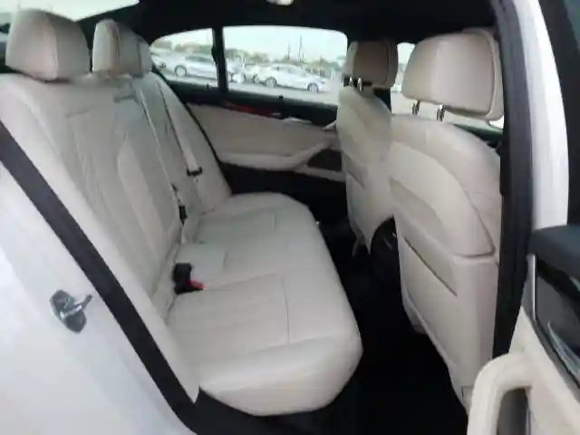 WBAJE5C50KWW14036 2019 BMW 540 I-5