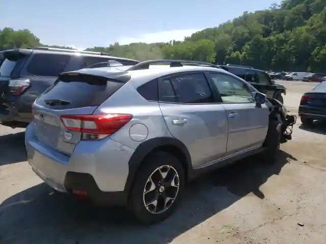 JF2GTACC4J8328253 2018 SUBARU CROSSTREK PREMIUM-3