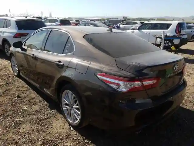 4T1B21HK6JU502595 2018 TOYOTA CAMRY HYBRID-2