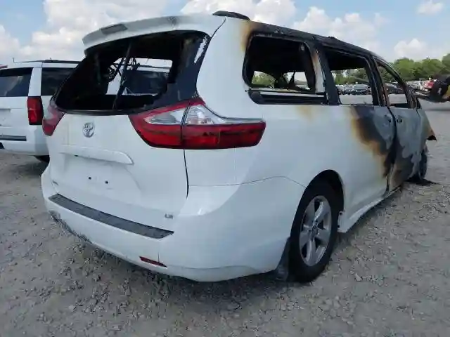 5TDKZ3DC7KS990455 2019 TOYOTA SIENNA LE-3