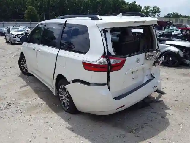 5TDYZ3DC5JS922342 2018 TOYOTA SIENNA XLE-2