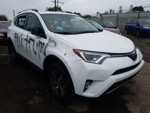 2T3RFREV6JW849190 2018 TOYOTA RAV4 ADVENTURE-0