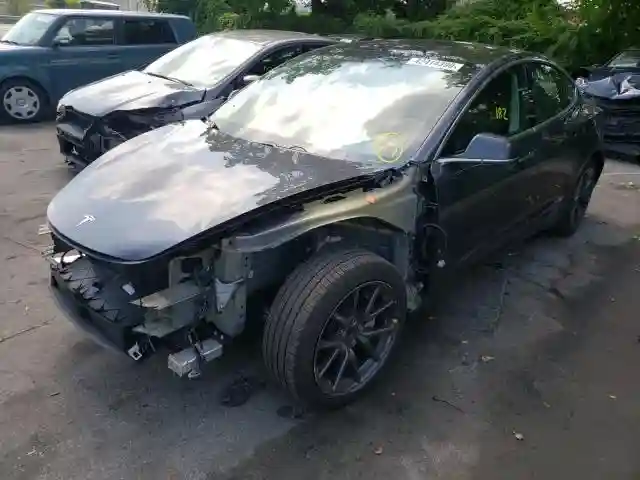5YJ3E1EA1JF077680 2018 TESLA MODEL 3-1