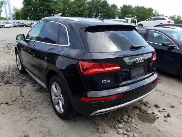 WA1BNAFY7K2037576 2019 AUDI Q5 PREMIUM PLUS-2