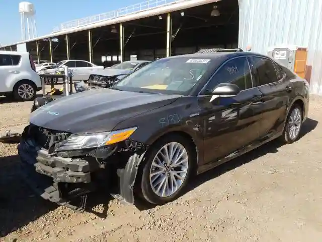 4T1B21HK6JU502595 2018 TOYOTA CAMRY HYBRID-1