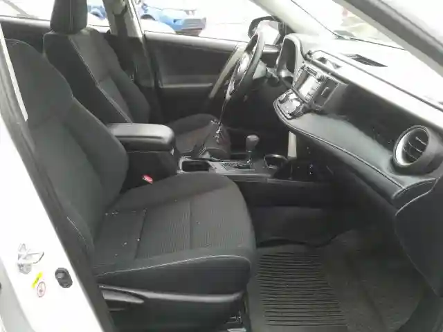 2T3RFREV6JW849190 2018 TOYOTA RAV4 ADVENTURE-4