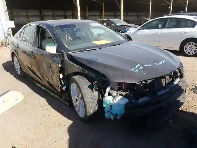 4T1B21HK6JU502595 2018 TOYOTA CAMRY HYBRID-0