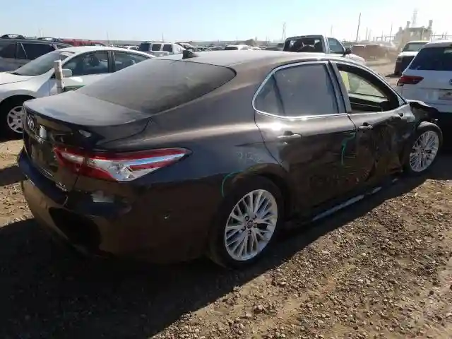 4T1B21HK6JU502595 2018 TOYOTA CAMRY HYBRID-3
