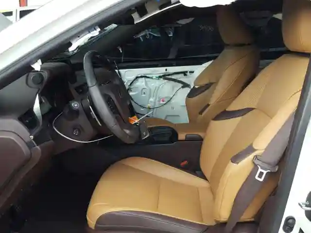 58ABZ1B14KU025736 2019 LEXUS ES 350-4