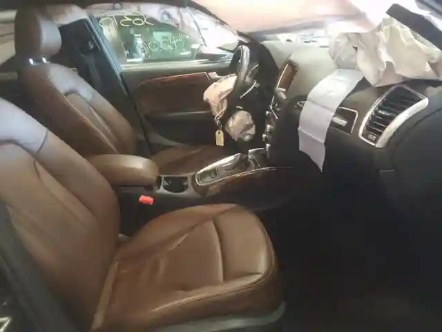 WA1C2AFP4HA055780 2017 AUDI Q5 PREMIUM-4