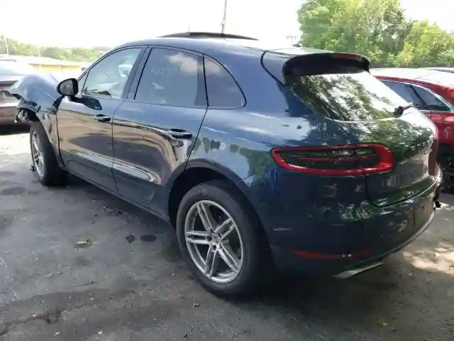 WP1AA2A56HLB05996 2017 PORSCHE MACAN-2