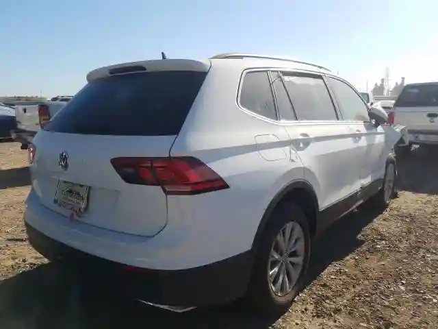 3VV3B7AX2KM044160 2019 VOLKSWAGEN TIGUAN SE-3