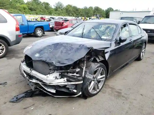 WBA7F2C5XJG424131 2018 BMW 750 XI-1