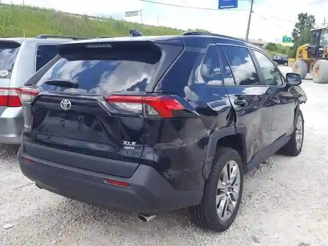 2T3A1RFV1LC077437 2020 TOYOTA RAV4 XLE PREMIUM-3