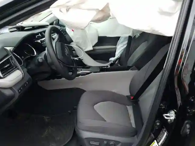 4T1C11AK6LU936665 2020 TOYOTA CAMRY LE-4