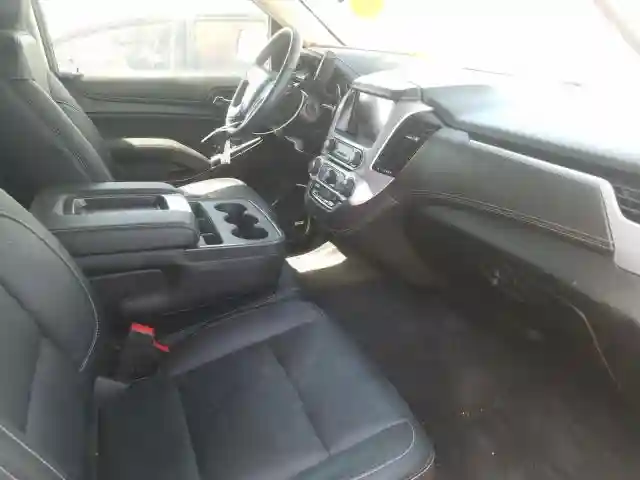 1GKS1FEC6KR389774 2019 GMC YUKON XL C1500 SLE-4
