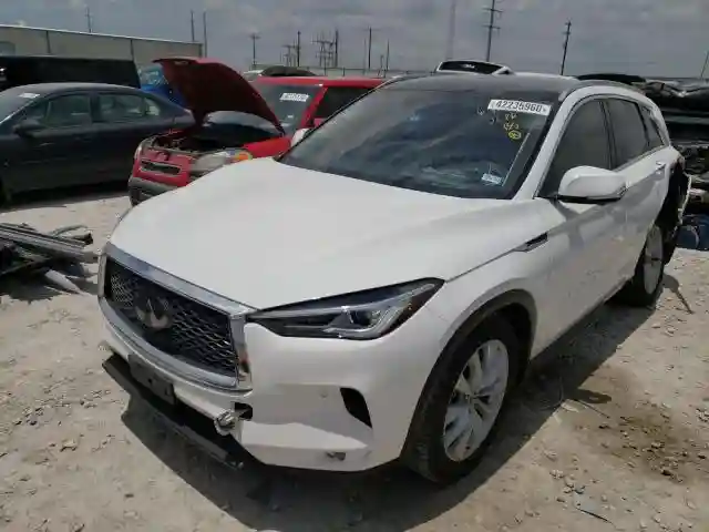 3PCAJ5M19KF123477 2019 INFINITI QX50 ESSENTIAL-1