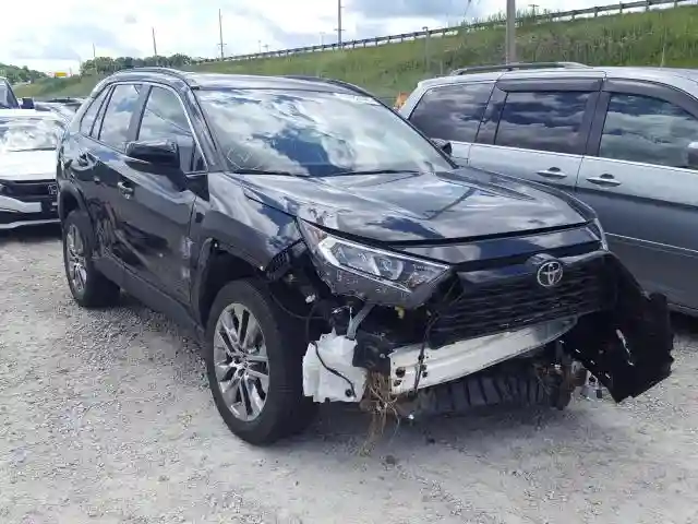 2T3A1RFV1LC077437 2020 TOYOTA RAV4 XLE PREMIUM-0
