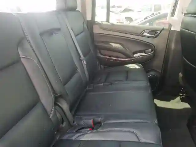 1GKS1FEC6KR389774 2019 GMC YUKON XL C1500 SLE-5
