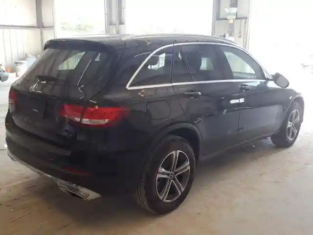 WDC0G4JB5KV167585 2019 MERCEDES-BENZ GLC 300-3