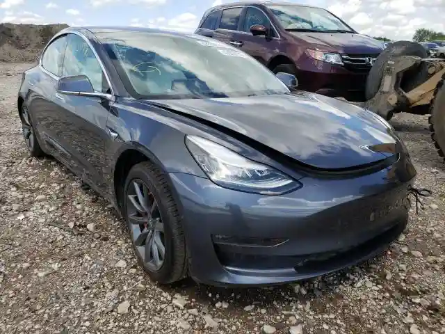 5YJ3E1EBXJF079453 2018 TESLA MODEL 3-0