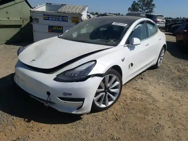 5YJ3E1EA9KF402318 2019 TESLA MODEL 3-1