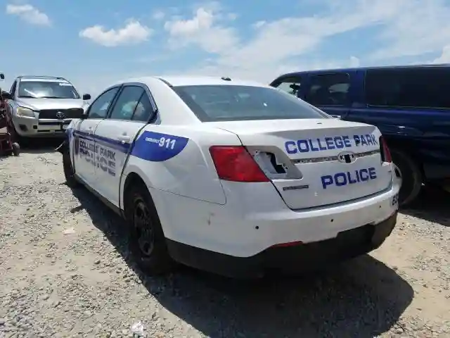 1FAHP2MK4KG115240 2019 FORD TAURUS POLICE INTERCEPTOR-2