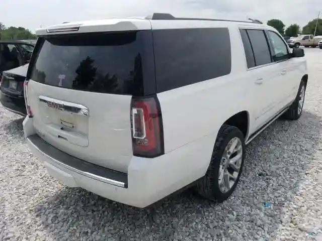 1GKS2HKJ0JR362371 2018 GMC YUKON XL DENALI-3