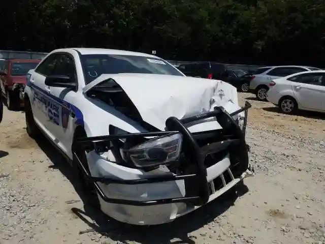 1FAHP2MK4KG115240 2019 FORD TAURUS POLICE INTERCEPTOR-0