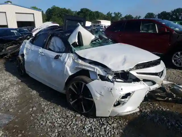 4T1B61HK7JU011991 2018 TOYOTA CAMRY XSE-0