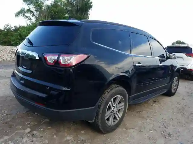 1GNKRHKD1HJ157899 2017 CHEVROLET TRAVERSE LT-3
