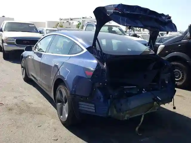 5YJ3E1EA8KF326185 2019 TESLA MODEL 3-2