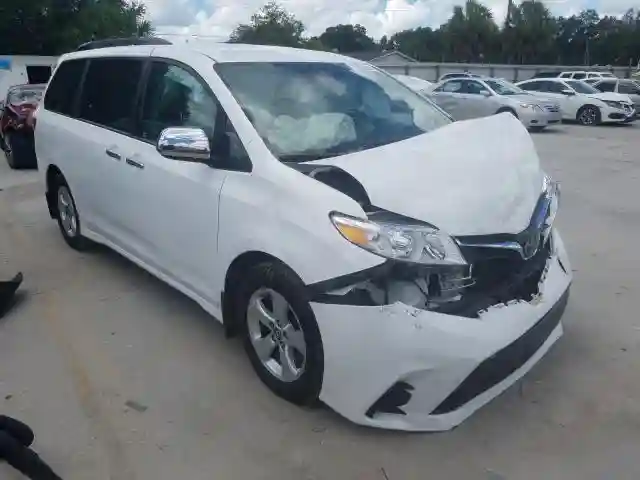 5TDKZ3DCXJS934329 2018 TOYOTA SIENNA LE-0