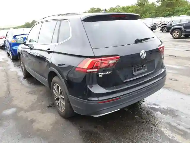 3VV2B7AX8KM175055 2019 VOLKSWAGEN TIGUAN SE-2